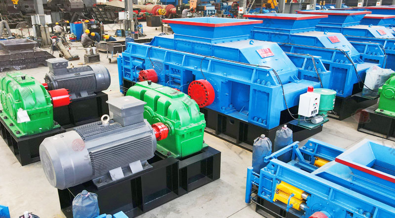 2米長的鉀長石制砂機一小時產量多少，自重多少噸